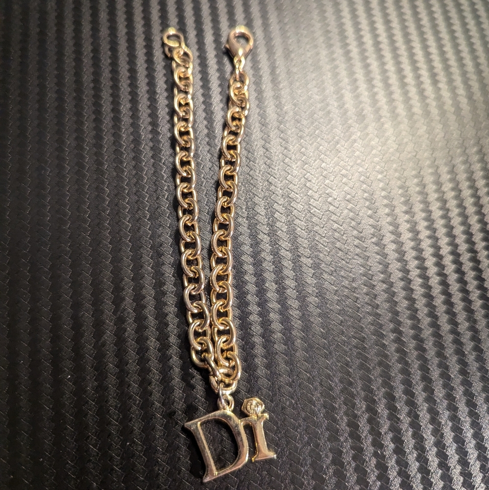Vintage Diamonds international Di Charm Bracelet